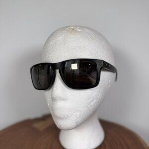 Oakley Holbrook XL Prizm Polarized Sunglasses + Case